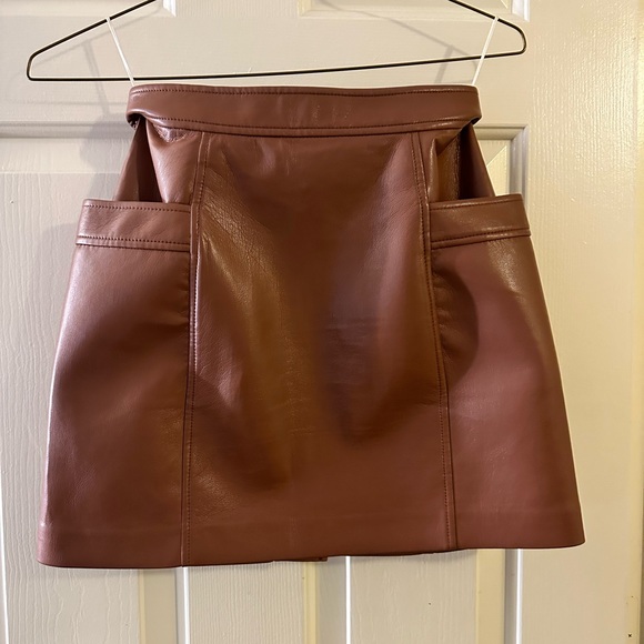 ARITZIA WILFRED VEGAN LEATHER SKIRT 🤎🧸✨ - Picture 4 of 7